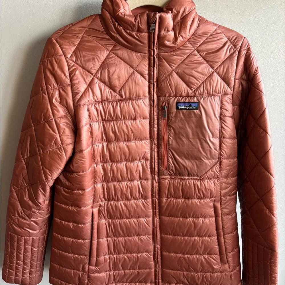 Patagonia Quilted Puffer Jacket in Rust - Picture 1 of 4